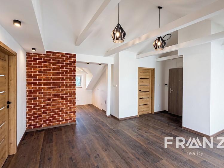 Pronájem bytu 3+kk, 103 m² (3 z 22)