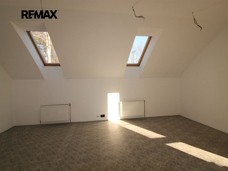 Gewerbefläche zum Kauf, 2.700 m² (11 von 15)