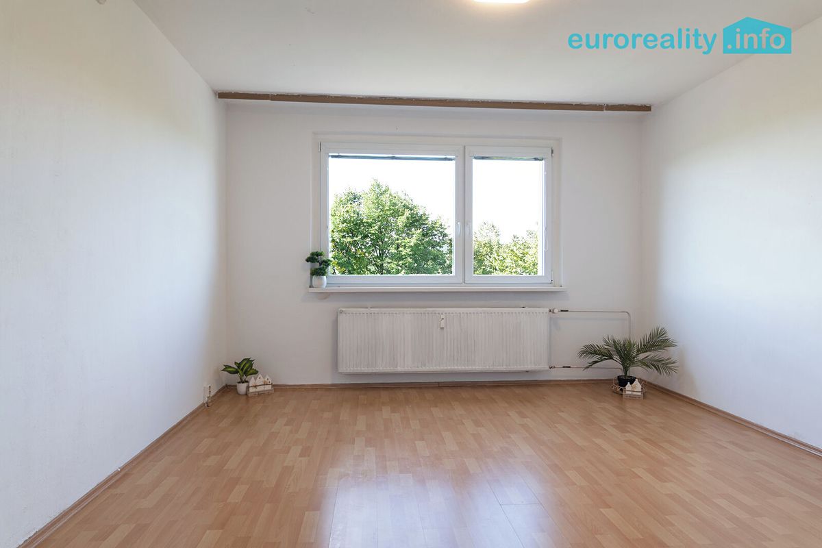 Pronájem bytu 3+1 66 m² – fotografie 2