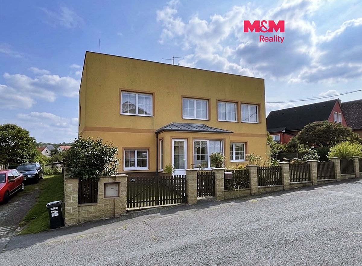 Prodej rodinného domu 340 m², pozemek 1006 m²