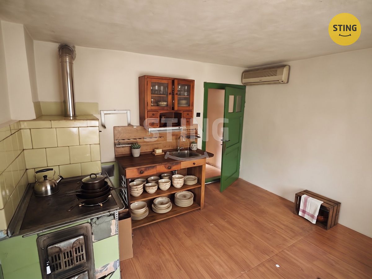 Prodej rodinného domu 54 m², pozemek 157 m² – fotografie 2