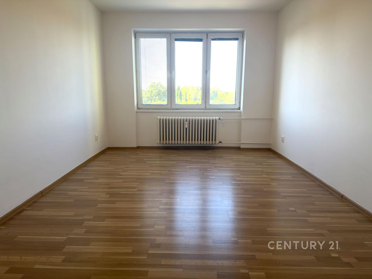 Pronájem bytu 2+kk 55 m² – fotografie 5