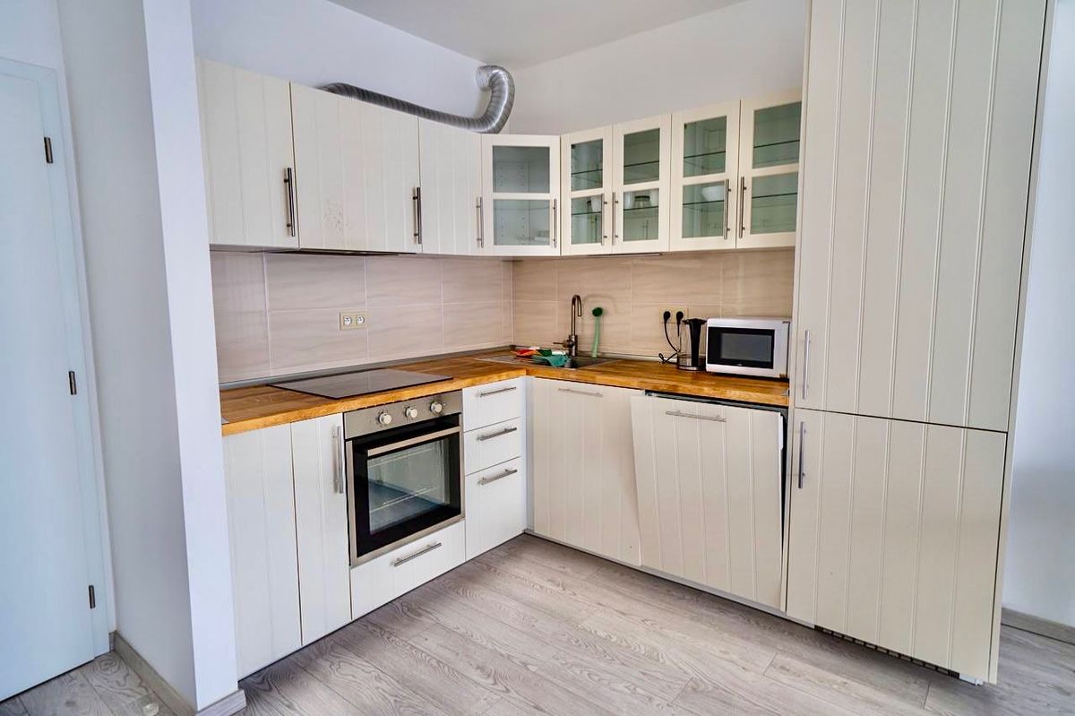 Pronájem bytu 2+kk 77 m² – fotografie 3