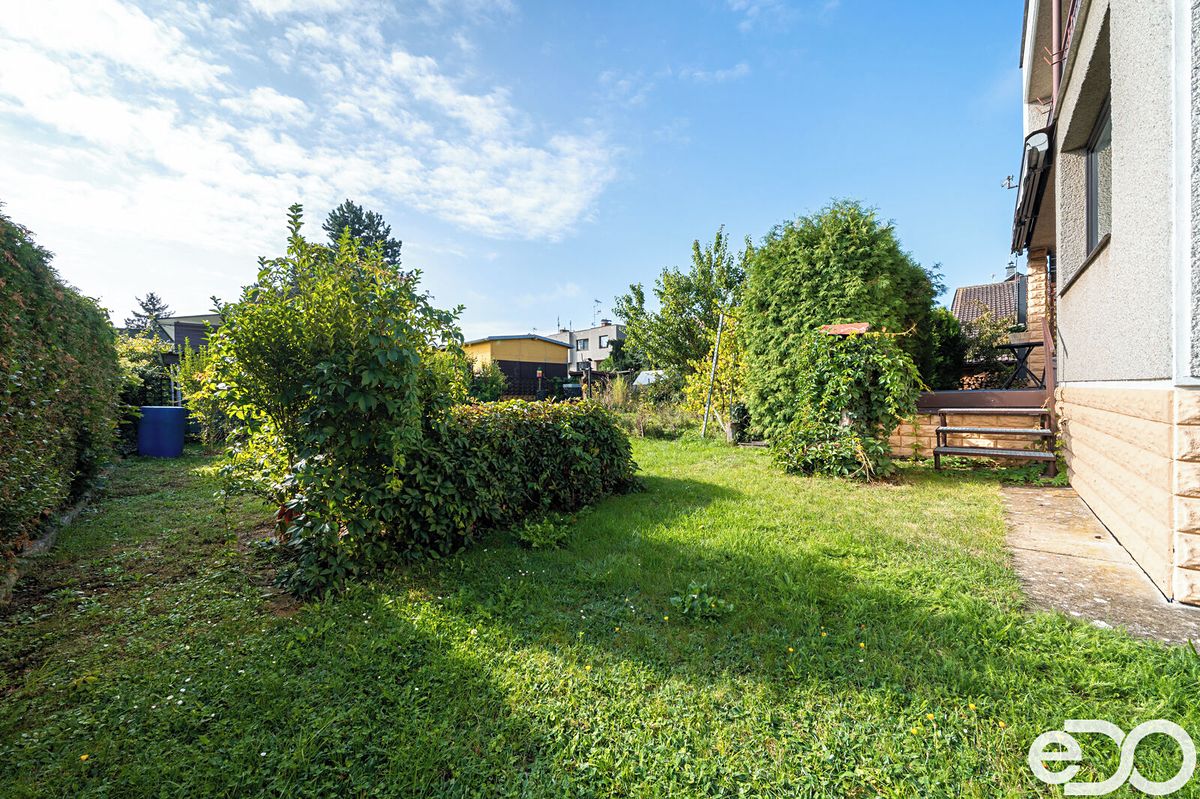 Prodej rodinného domu 130 m², pozemek 671 m² – fotografie 2