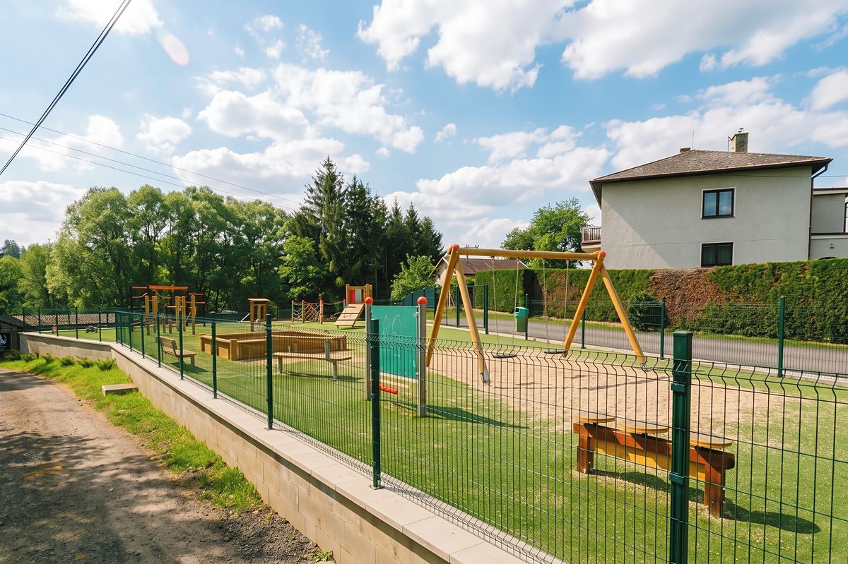 Prodej stavebního pozemku 1161 m² – fotografie 4