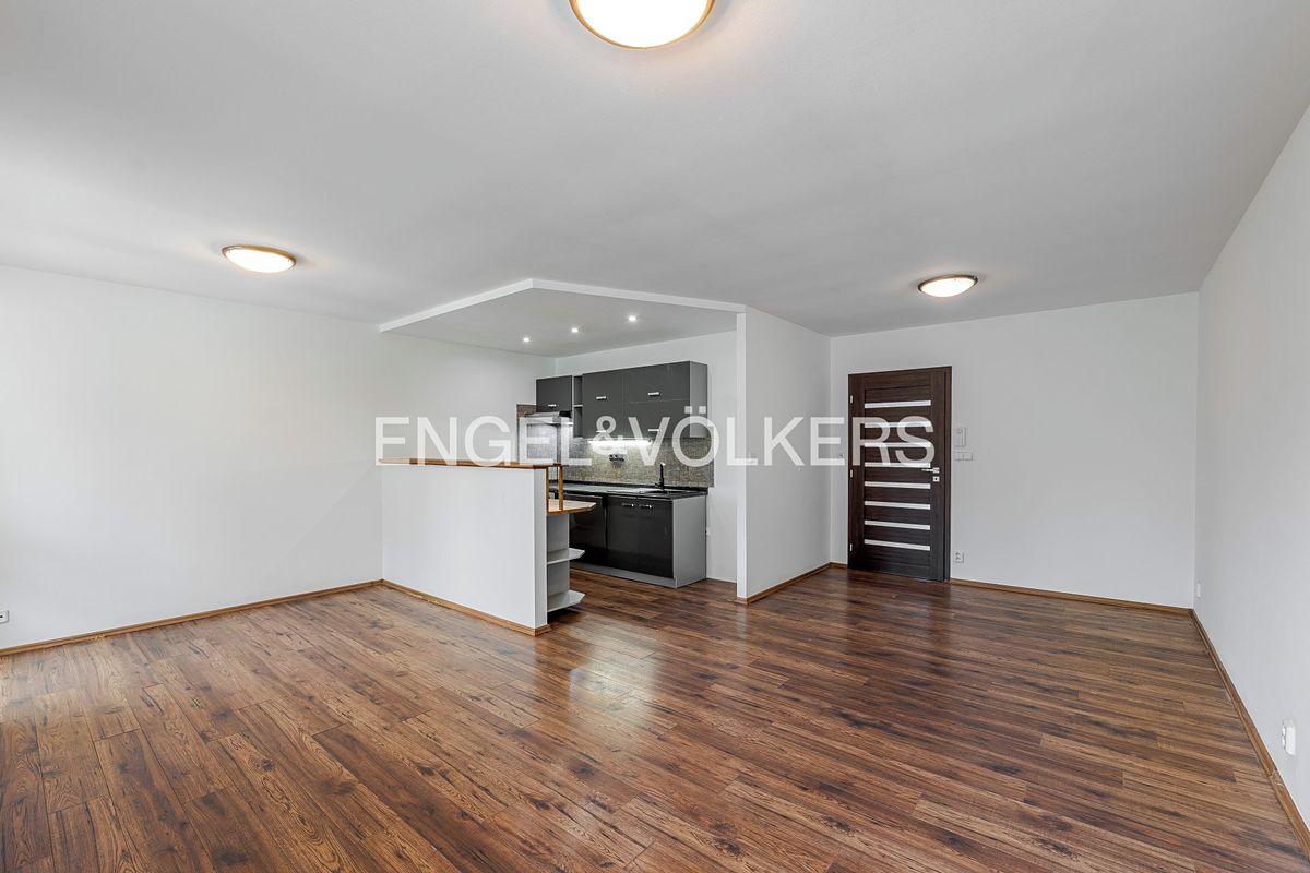 Pronájem bytu 3+kk 74 m² – fotografie 5