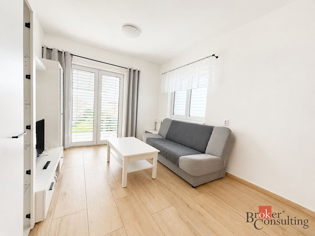 Pronájem bytu 2+kk 47 m² – fotografie 4