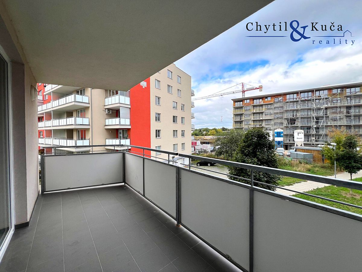 Pronájem bytu 2+kk 55 m² – fotografie 3