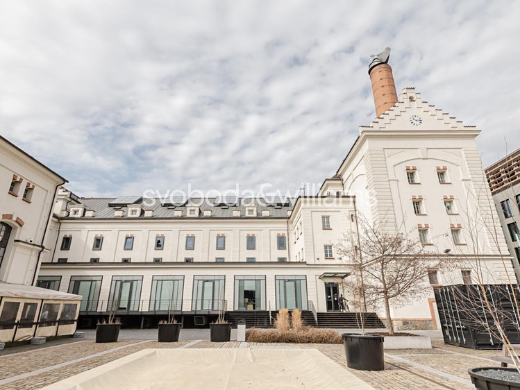 Комерційне приміщення в оренду, 1 300 м² (2 з 6)