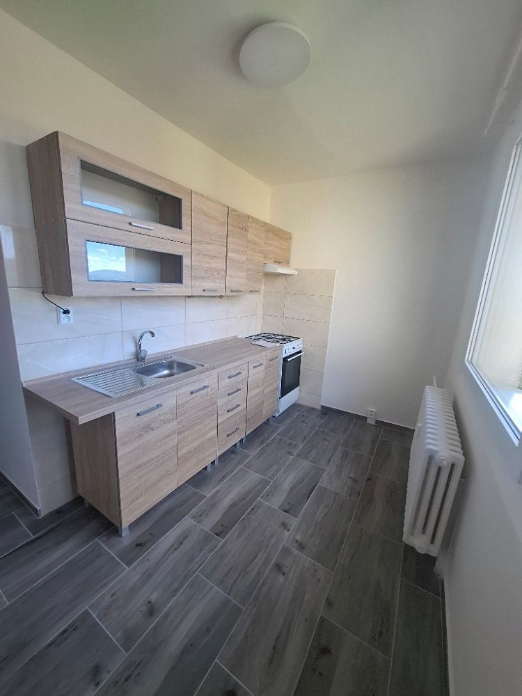 Pronájem bytu 2+1 61 m² – fotografie 4