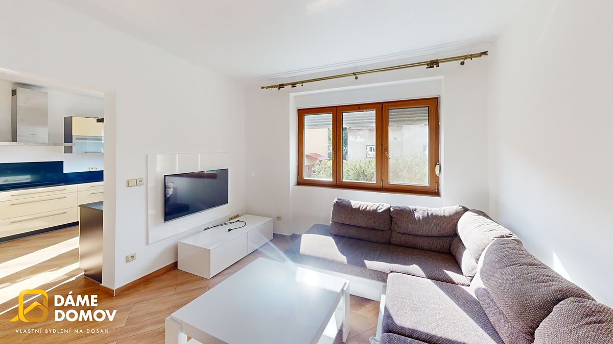 Pronájem bytu 3+1 77 m² – fotografie 4