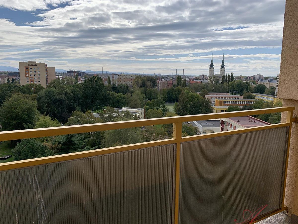 Pronájem bytu 1+1 36 m² – fotografie 4