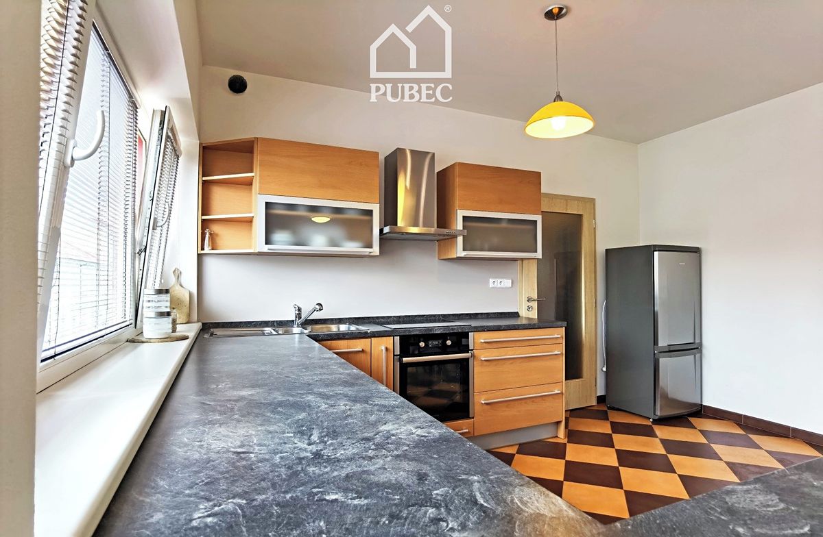 Pronájem bytu 2+kk 73 m² – fotografie 2