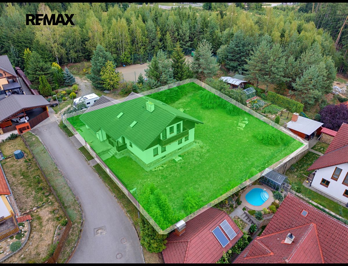 Prodej rodinného domu 257 m², pozemek 777 m² – fotografie 2