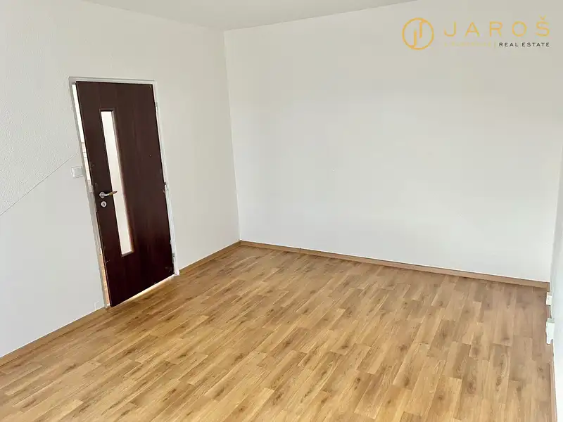 Pronájem bytu 1+1 36 m², Jirkov – náhled fotky 3