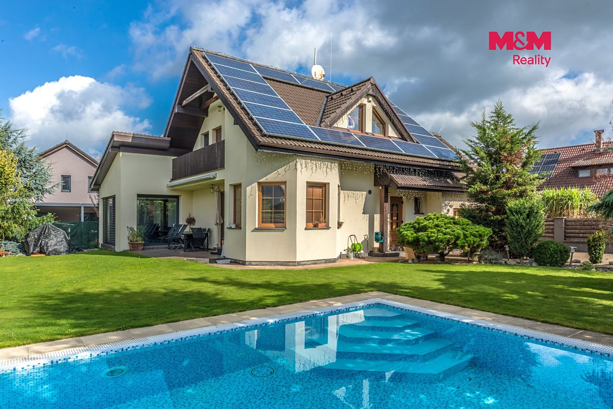 Prodej rodinného domu 174 m², pozemek 717 m² – fotografie 5