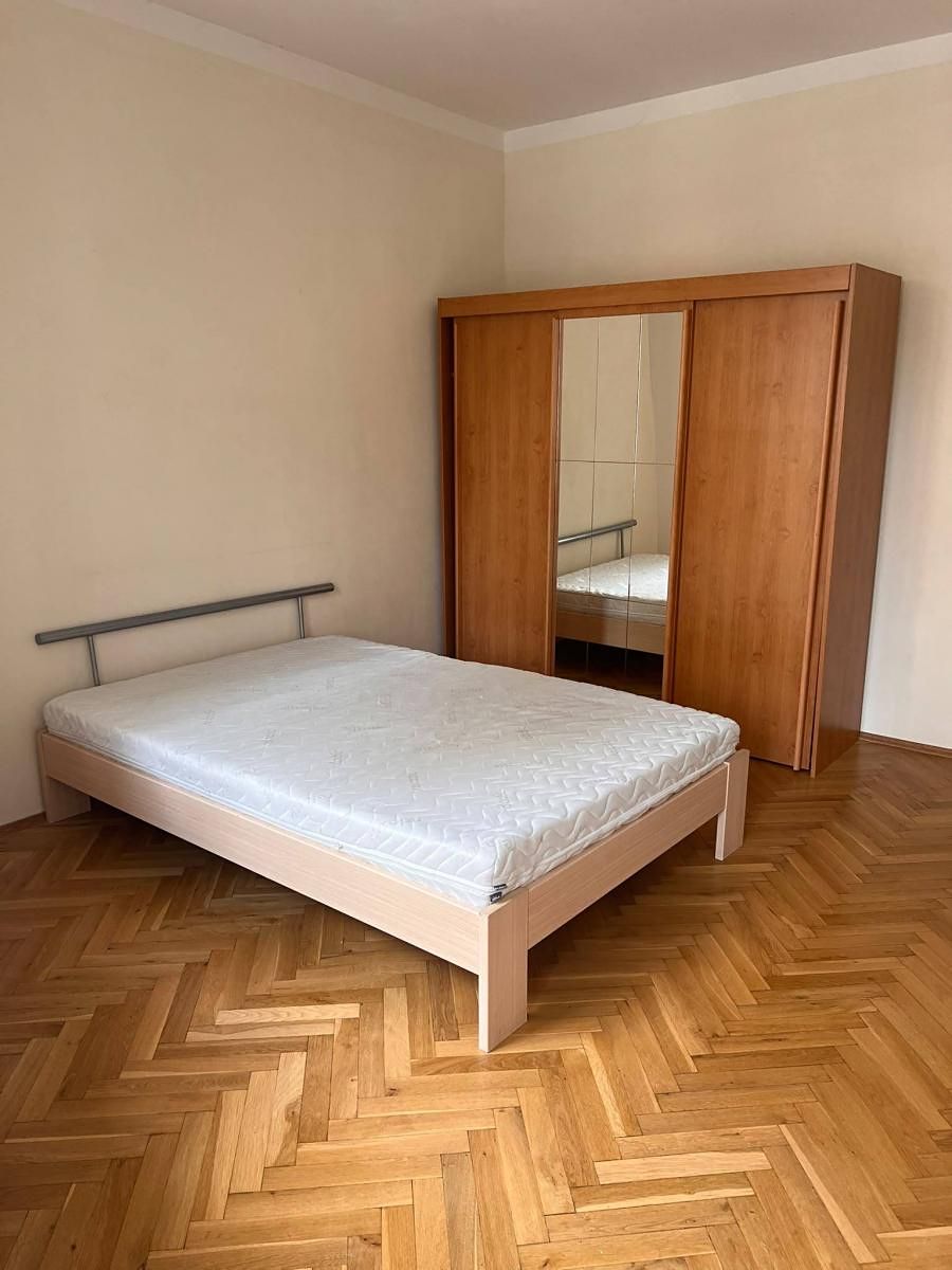 Pronájem bytu 4+1 140 m² – fotografie 2