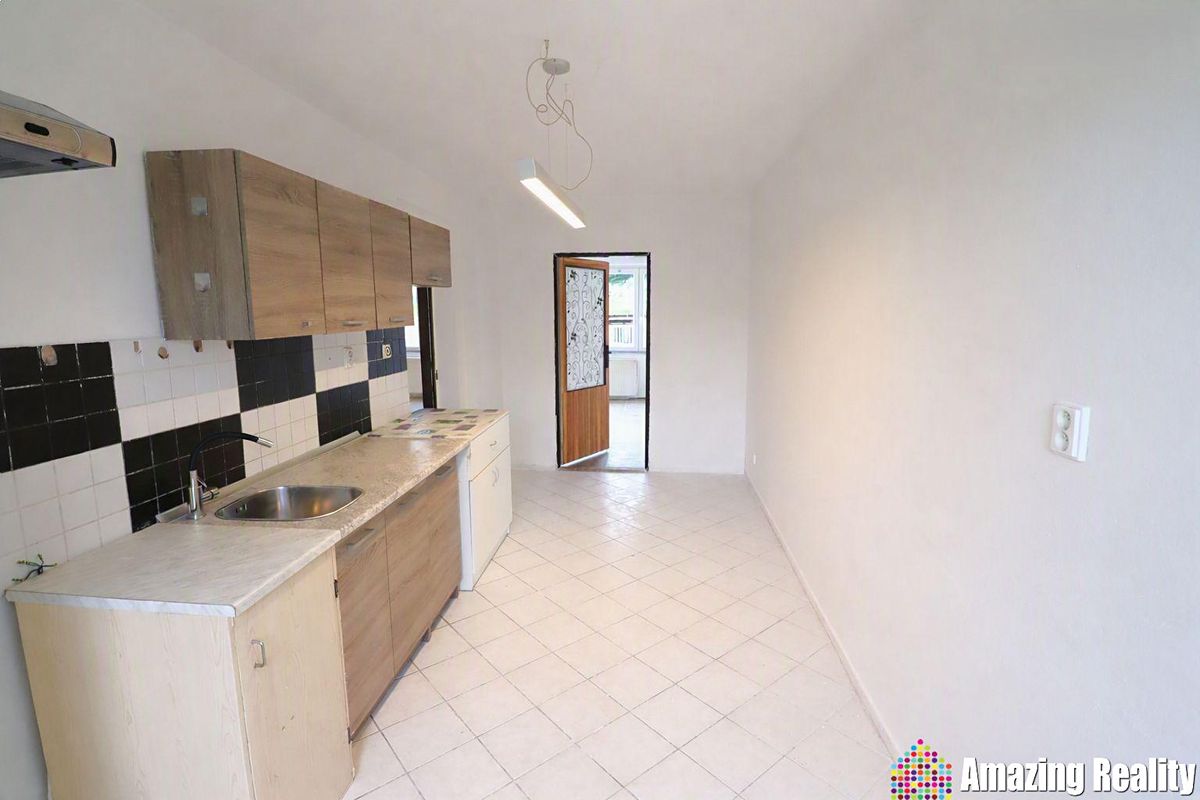Prodej vícegeneračního domu 210 m², pozemek 382 m² – fotografie 5