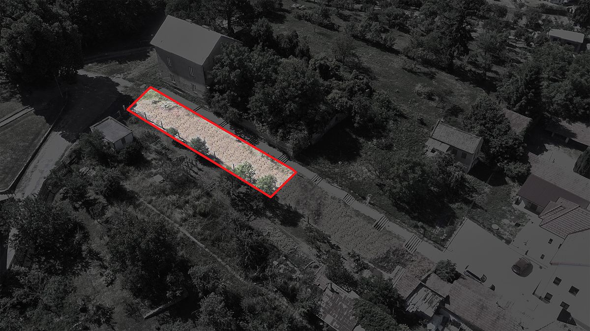 Prodej stavebního pozemku 255 m² – fotografie 3