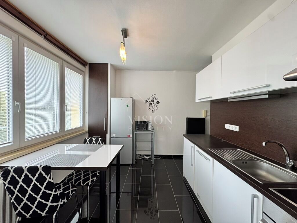 Pronájem bytu 1+1 31 m² – fotografie 2