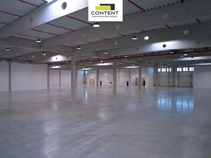 Pronájem skladového prostoru 7000 m², Mikulov – náhled fotky 2