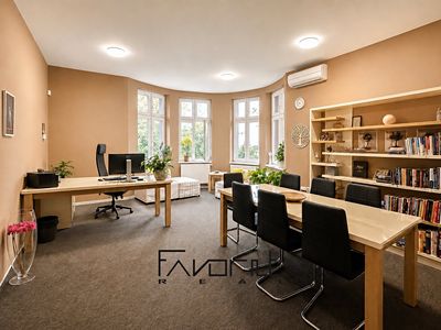 Pronájem kanceláře 205 m²