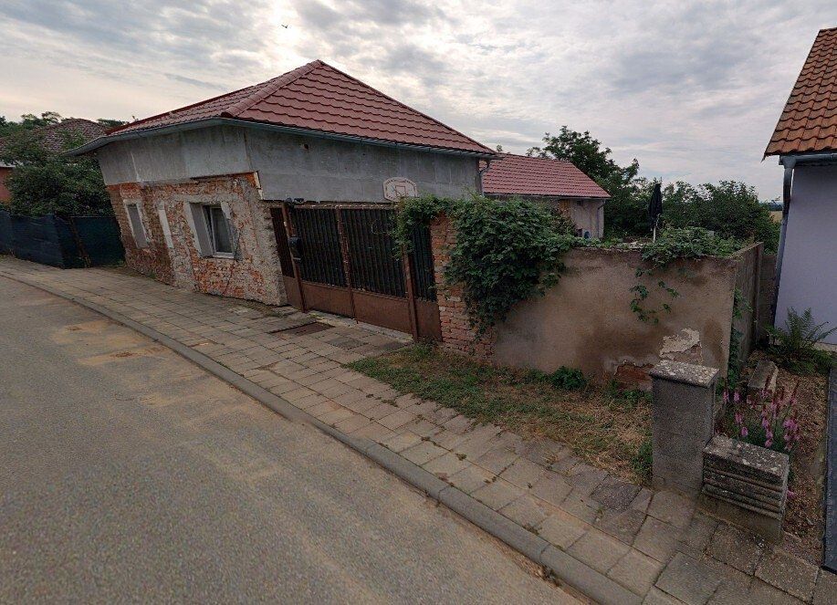 Dražba rodinného domu 100 m², pozemek 535 m², Hrádek – fotka 1 z 3