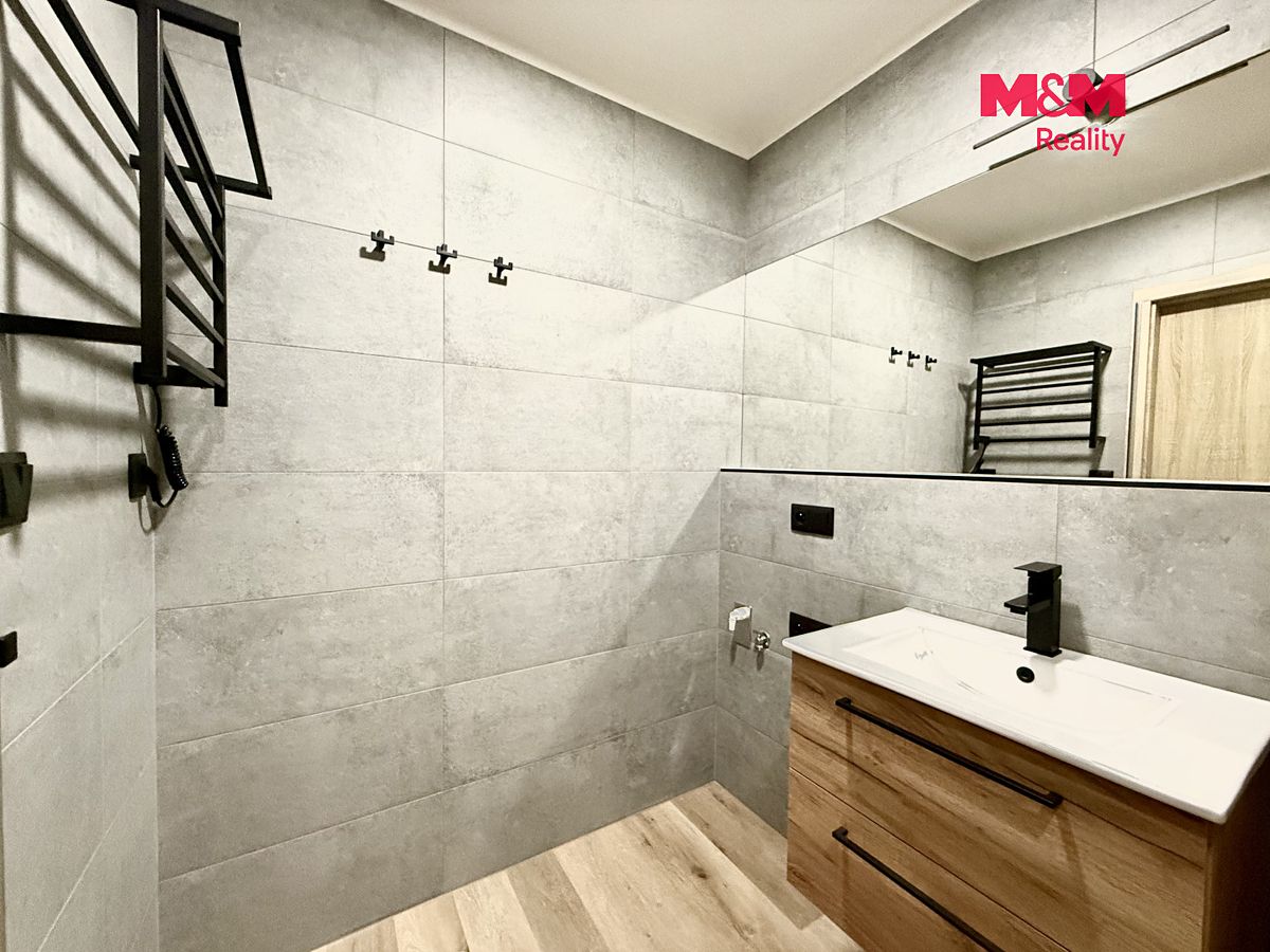 Pronájem bytu 1+1 41 m² – fotografie 3