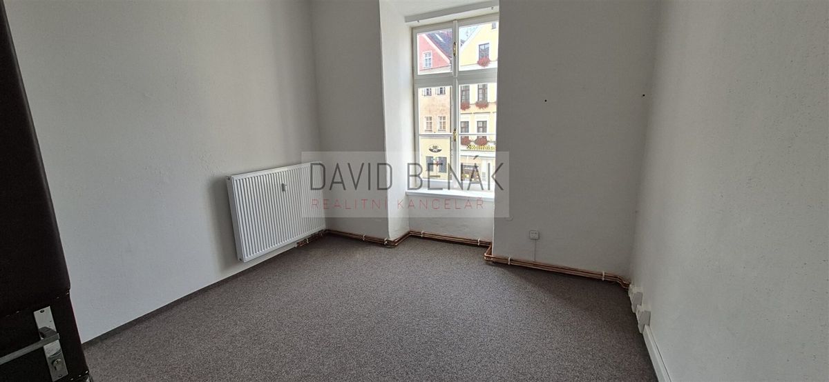 Pronájem kanceláře 15 m² – fotografie 3