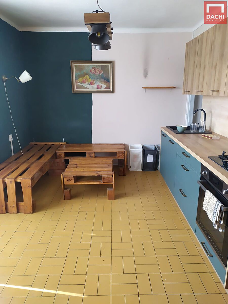 Pronájem bytu 2+1 64 m² – fotografie 3