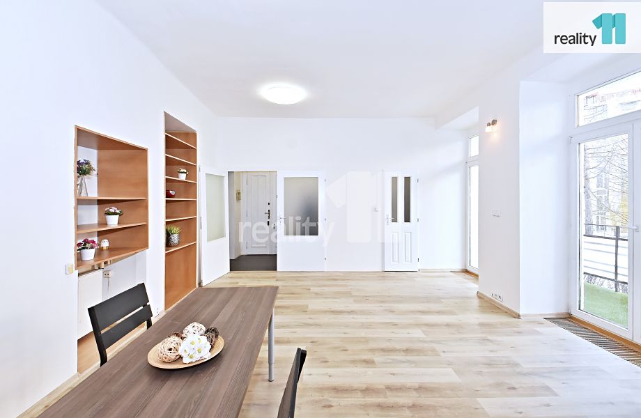 Pronájem bytu 5+kk 105 m² – fotografie 2