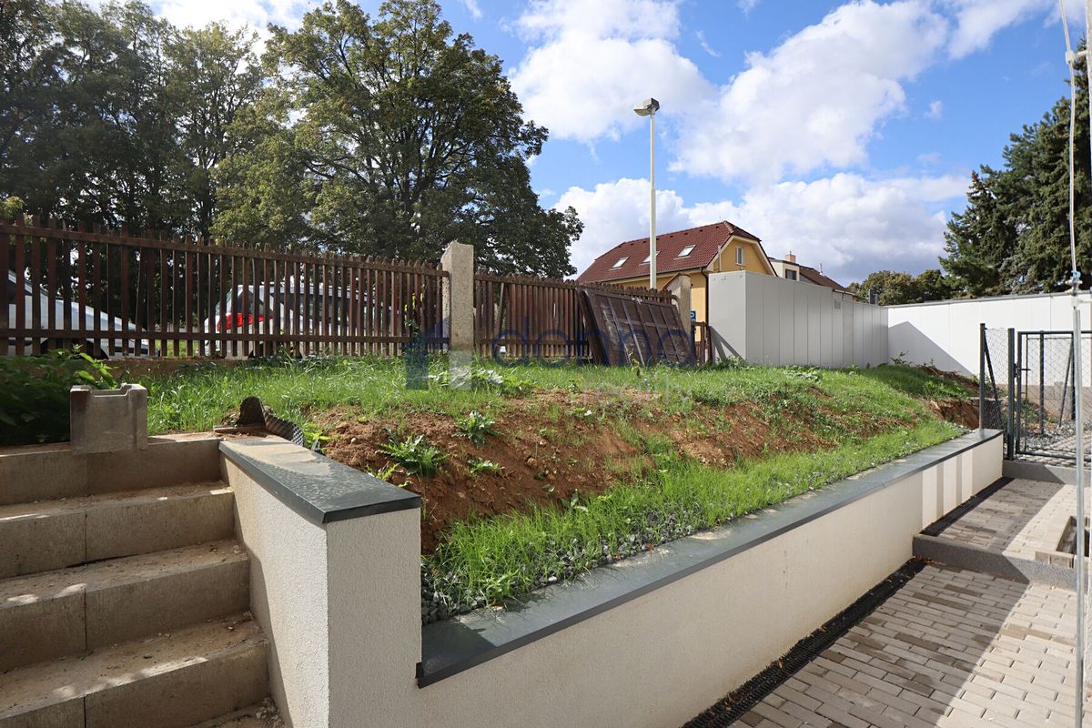 Pronájem bytu 2+kk 45 m² – fotografie 4