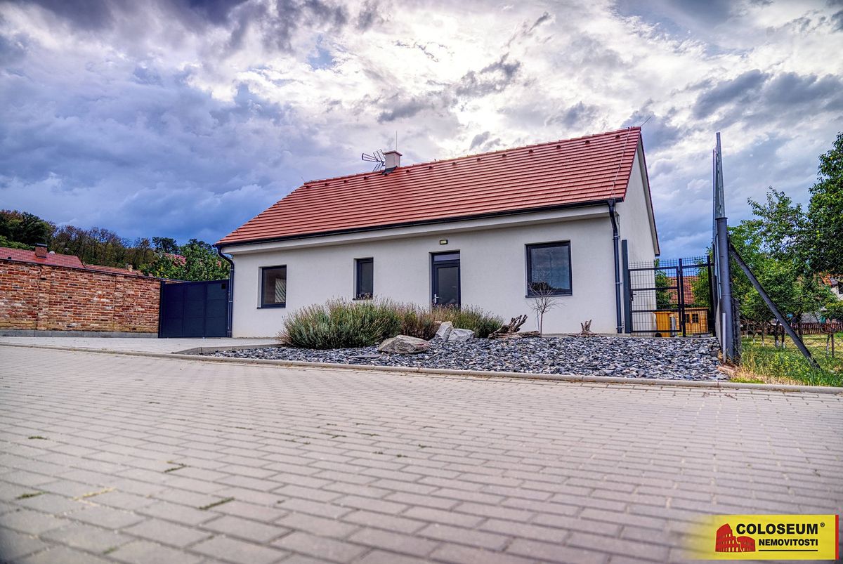 Prodej rodinného domu 80 m², pozemek 800 m²