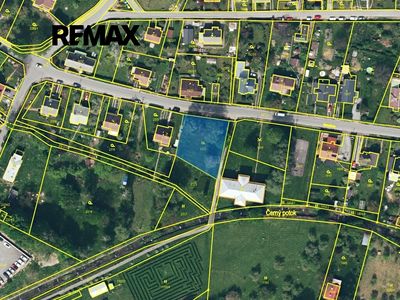 Prodej stavebního pozemku 1027 m²
