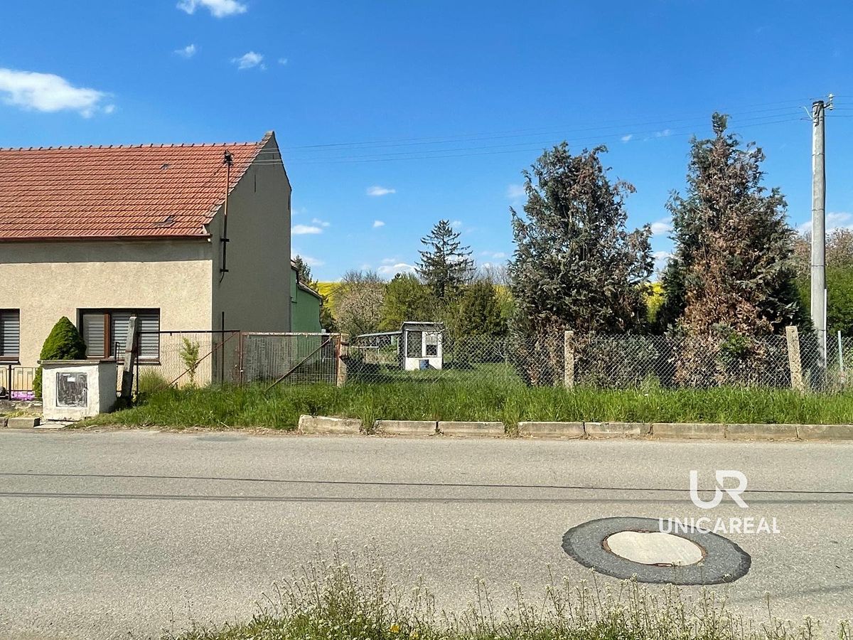 Prodej stavebního pozemku 965 m² – fotografie 3