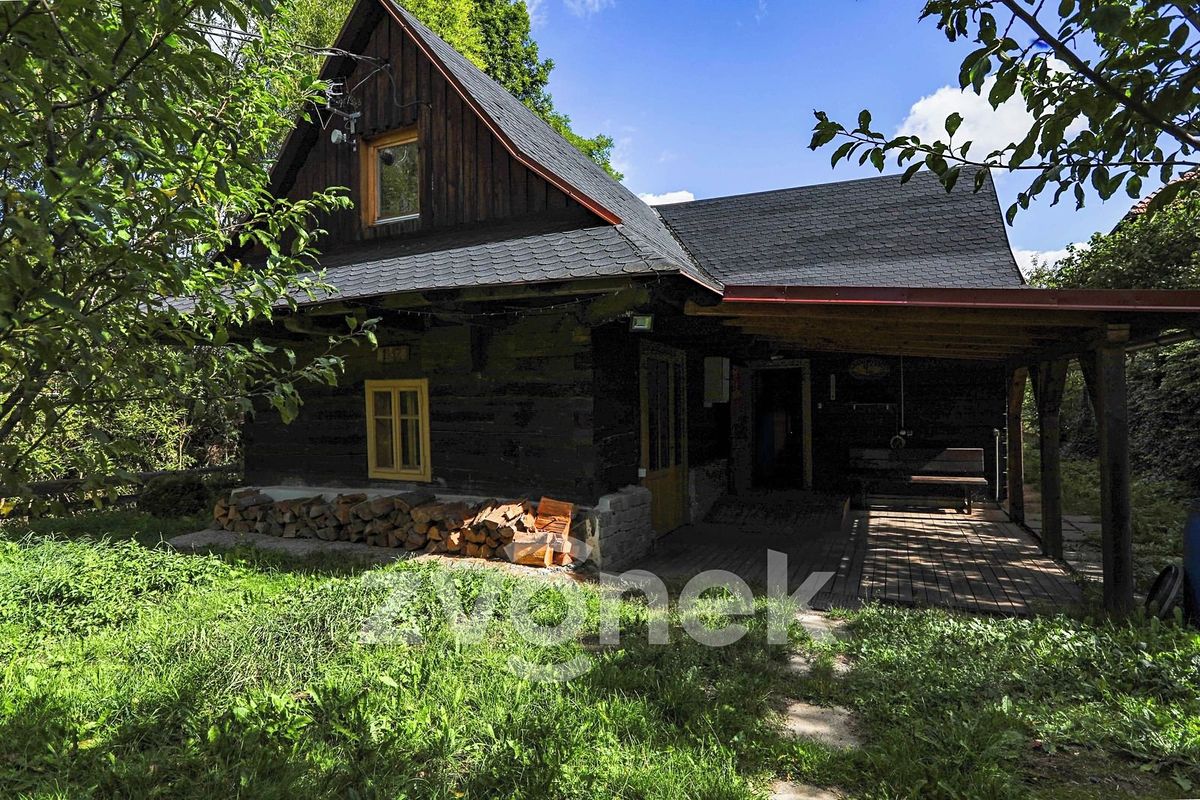 Prodej rodinného domu 100 m², pozemek 543 m²