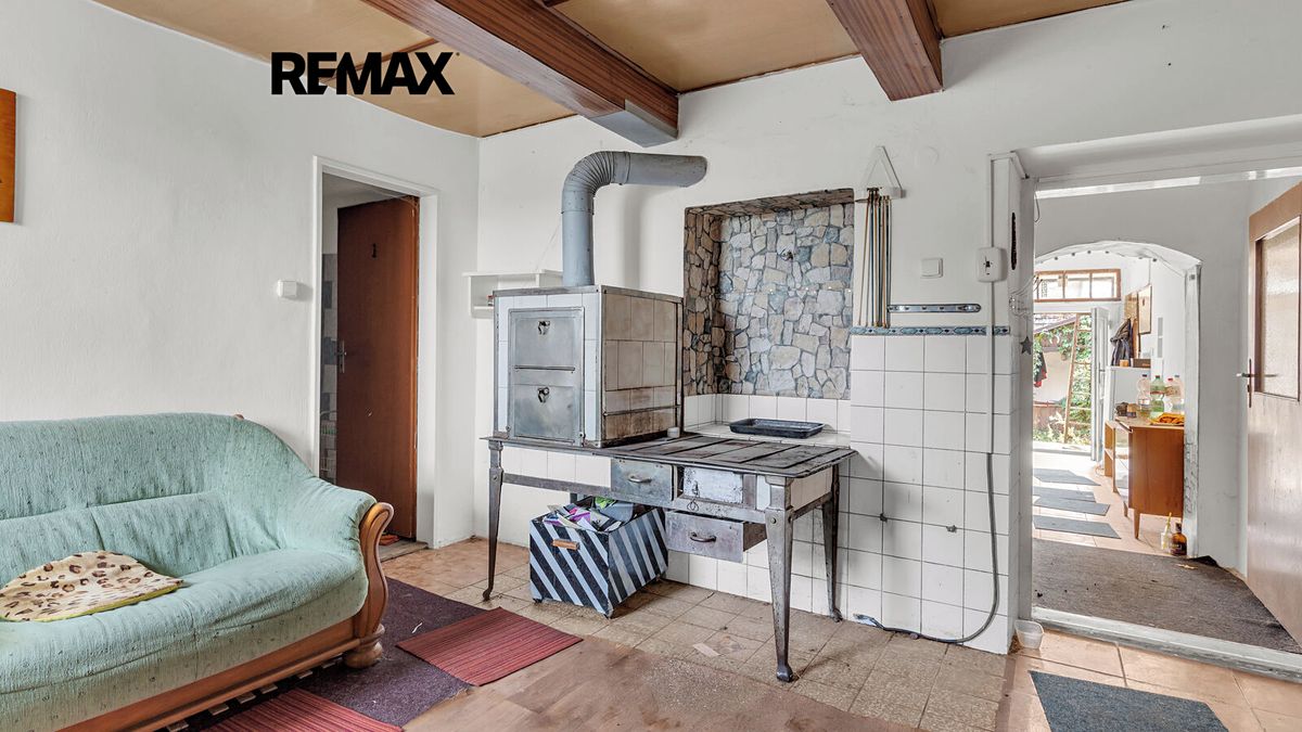 Prodej rodinného domu 44 m², pozemek 290 m² – fotografie 2