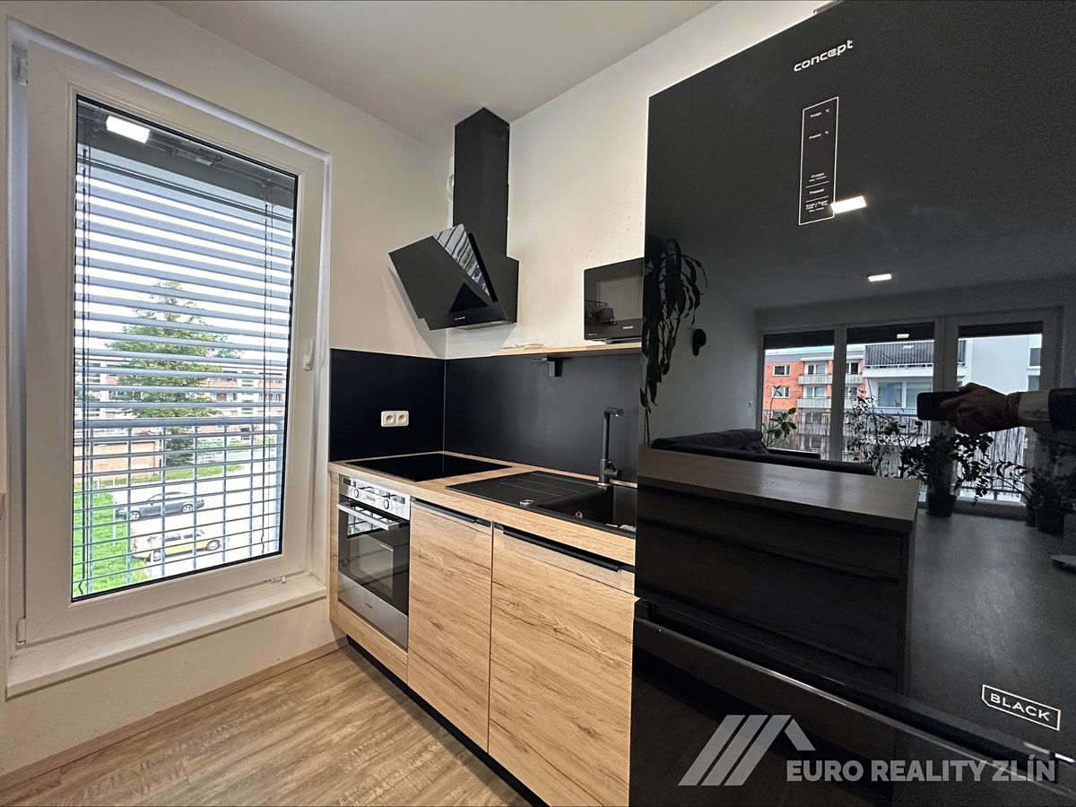 Pronájem bytu 2+kk 49 m² – fotografie 2