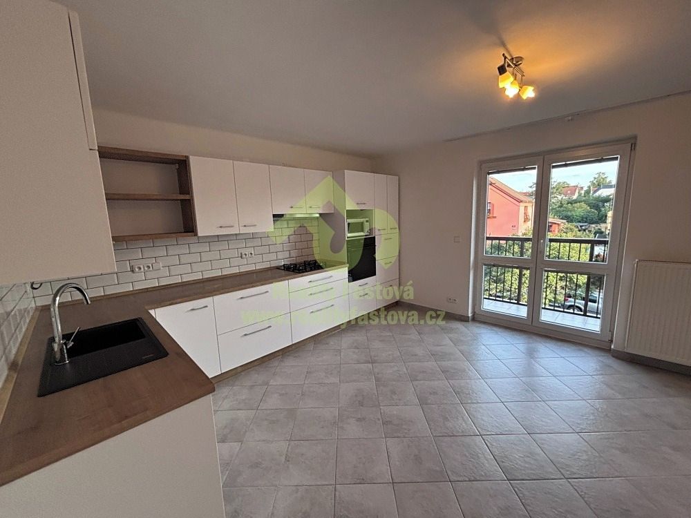 Pronájem bytu 3+kk 56 m² – fotografie 2