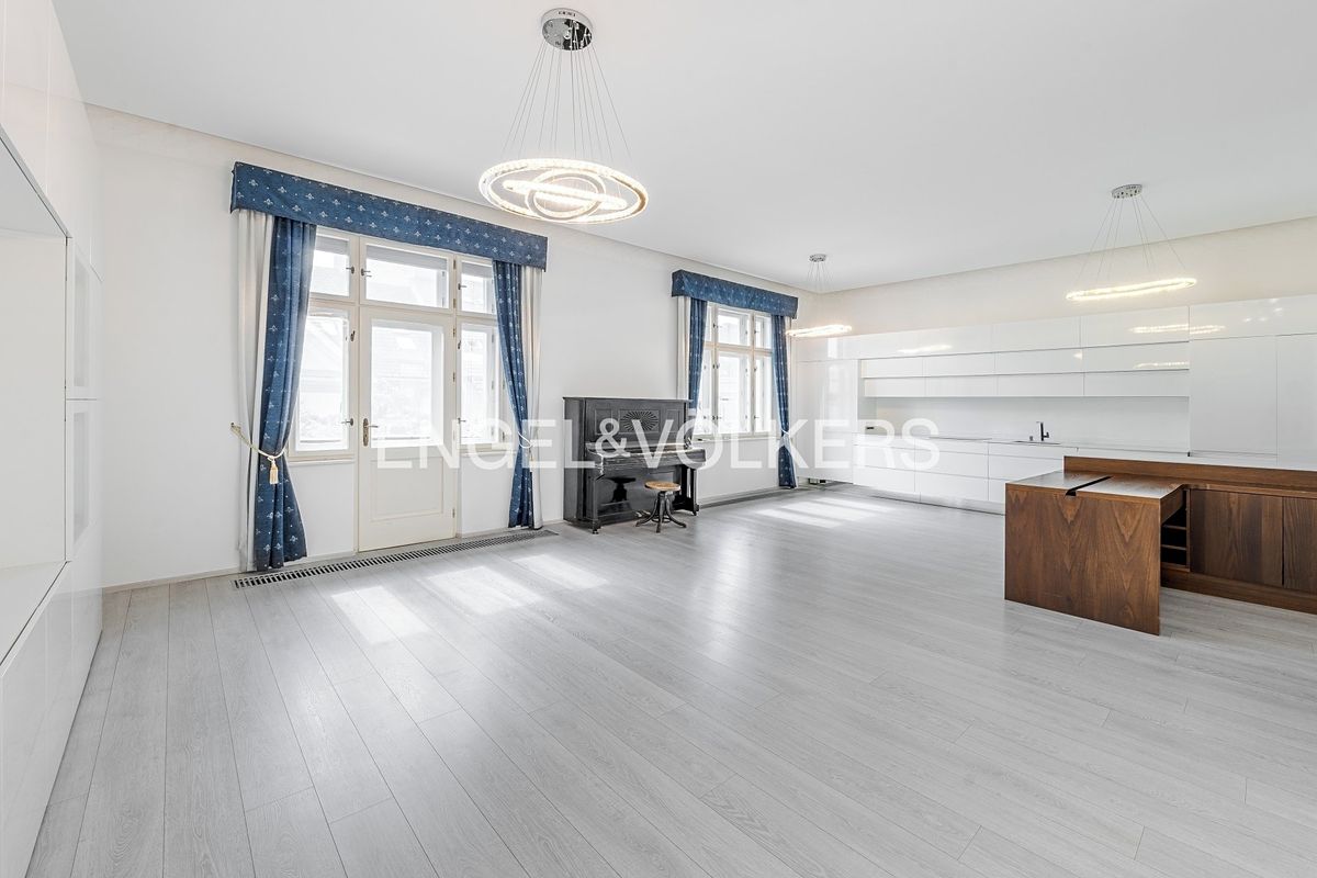 Pronájem bytu 2+kk 81 m²