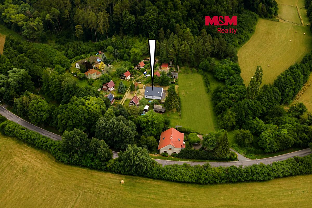 Prodej rodinného domu 220 m², pozemek 835 m²