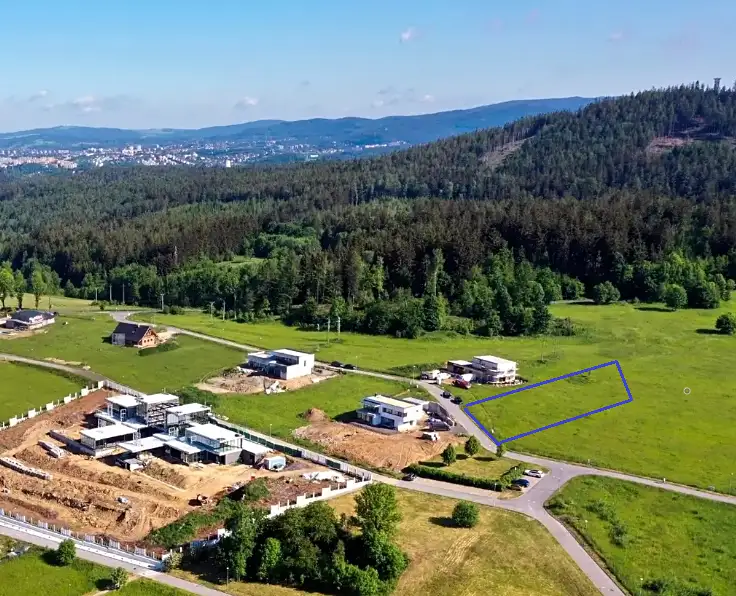 Prodej stavebního pozemku 2198 m², Jeřmanice – náhled fotky 1