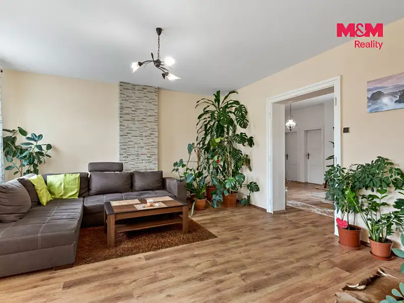 Prodej rodinného domu 300 m², pozemek 1243 m², Raspenava – náhled fotky 2