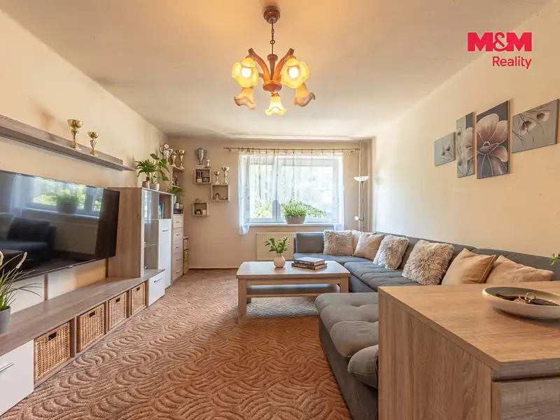 Prodej rodinného domu 250 m², pozemek 762 m², Chuchelna – náhled fotky 3