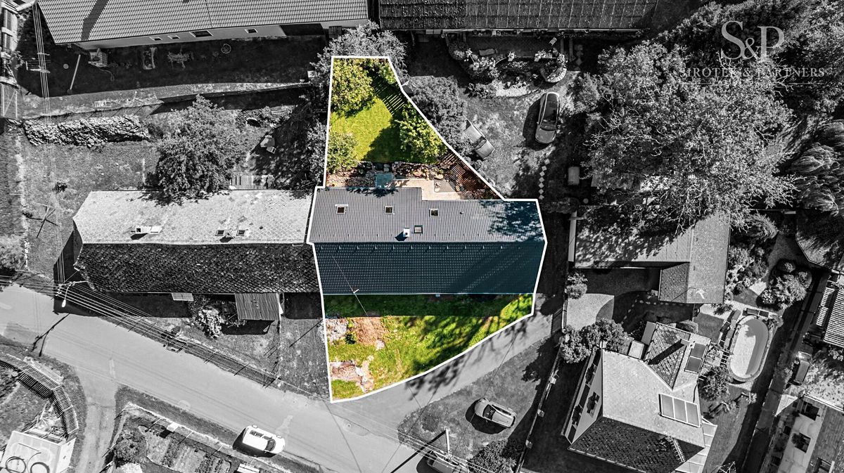 Prodej rodinného domu 260 m², pozemek 365 m² – fotografie 3