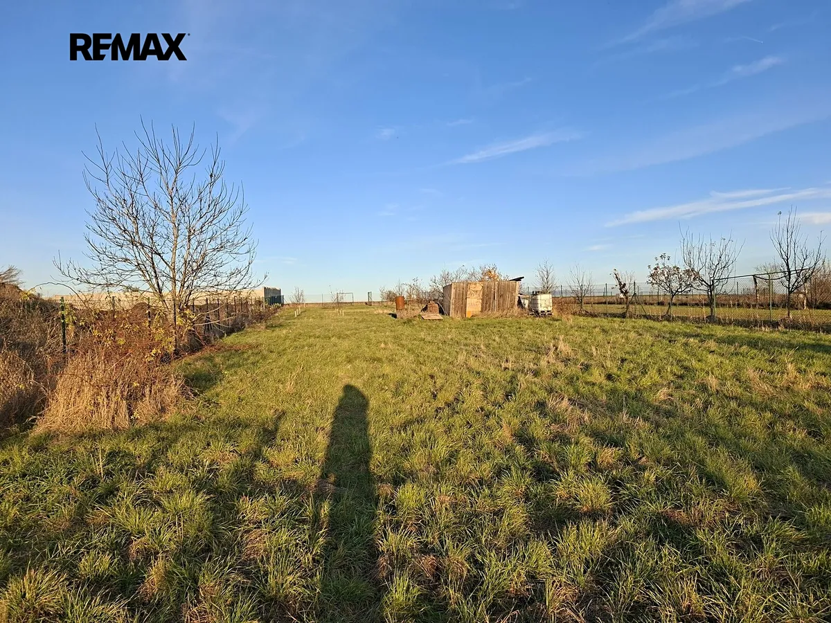 Prodej stavebního pozemku 1527 m²