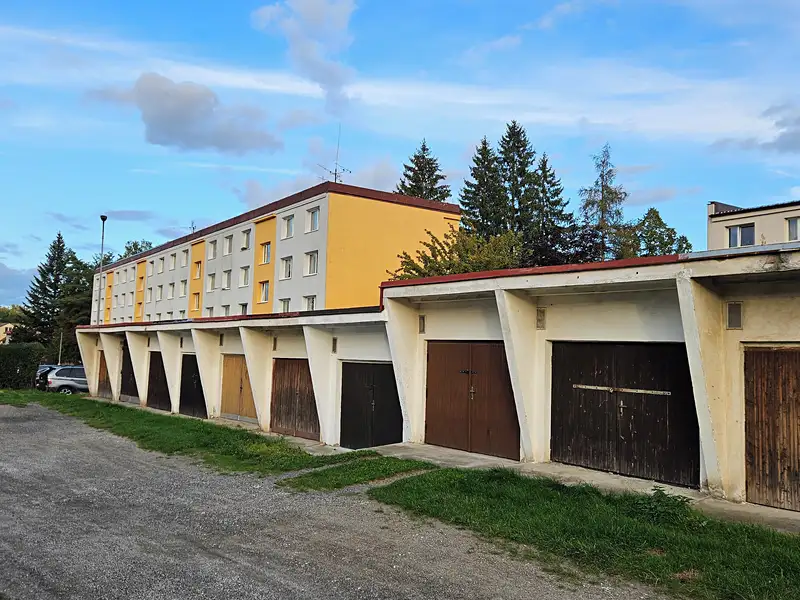 Pronájem garáže 16 m², Sušice – náhled fotky 1