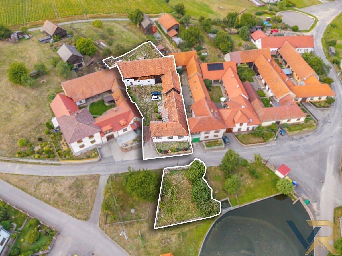 Prodej rodinného domu 170 m², pozemek 1750 m² – fotografie 2