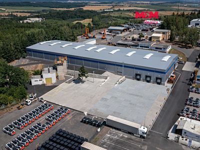 Pronájem skladového prostoru 3885 m²