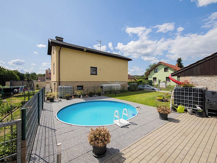 Haus zum Kauf, 200 m² (2 von 29)